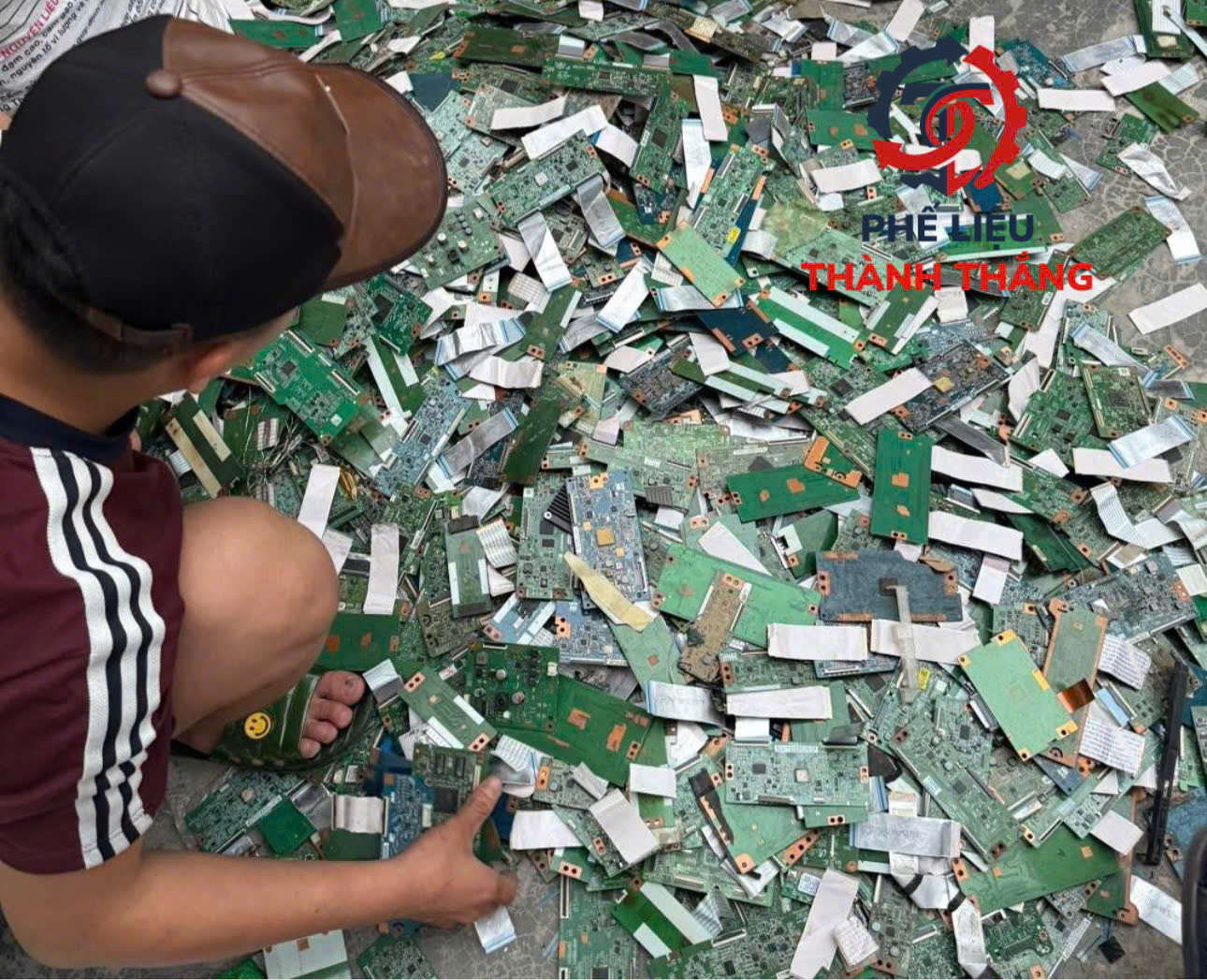 thu mua phế liệu linh kiện điện tử giá cao